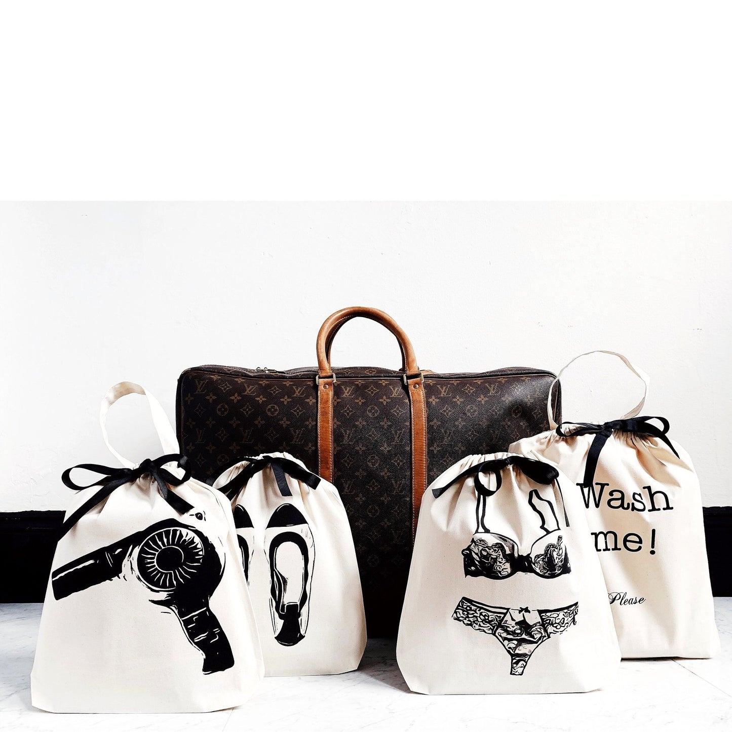 
                                      
                                        Women's Travel Bags 4-pack - Bag-all Paris
                                      
                                    