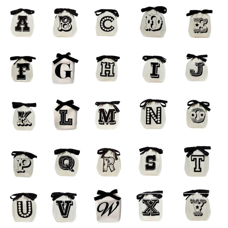 
                                      
                                        Sacs à lettres dans chaque lettre de l'alphabet
                                      
                                    
